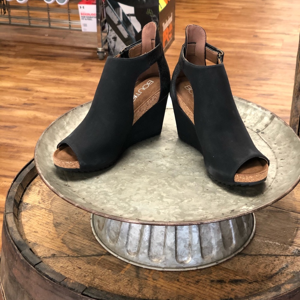 Bnwt Corky Black Heels - image 2